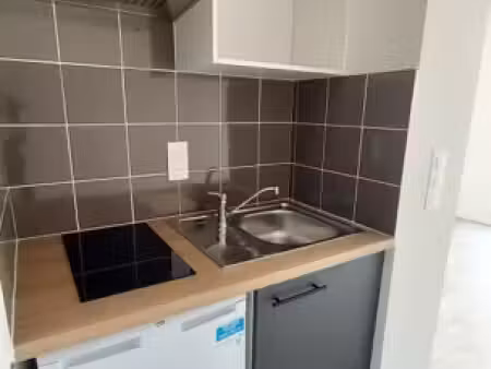 location appartement 1 pièce 22m² joue les tours 37300