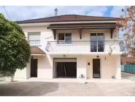 vente maison 6 pièces 135 m² à péronnas (01960)  260 000 €