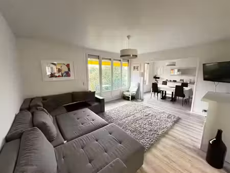 location appartement 5 pièces 93 m² à reims (51100)