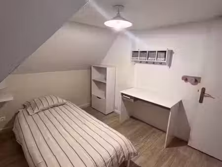 location appartement 1 pièce 10 m² à saint-étienne-du-rouvray (76800)