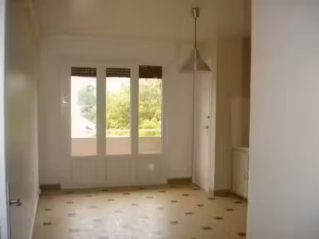 location appartement 1 pièce 50 m² à grenoble (38000)