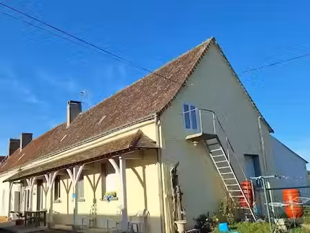 vente maison 5 pièces 200 m² à parçay-les-pins (49390)  157 500 €