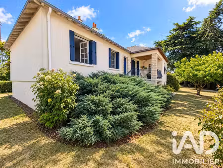 vente maison 5 pièces 134 m² à saumur (49400)  168 500 €