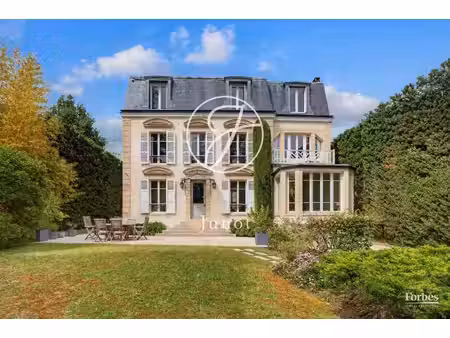 le vésinet - centre - maison - 6 chambres - 230m² - terrain 837m².