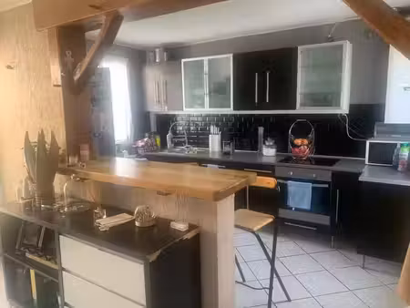 location appartement 3 pièces 72 m² à villeneuve-les-sablons (60175)