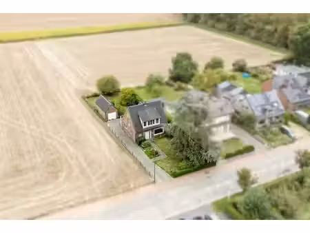 maison quatre façades de caractère avec vue dégagée