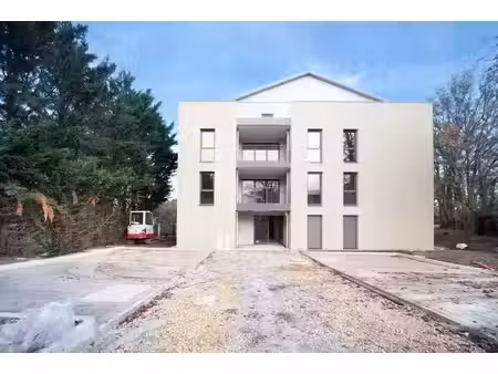 location appartement 3 pièces 64 m² à bourg-en-bresse (01000)  810 €