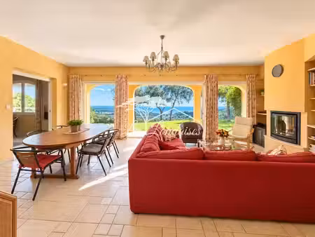 vente villa 8 pièces 252 m² à la londe-les-maures (83250)  1 699 500 €