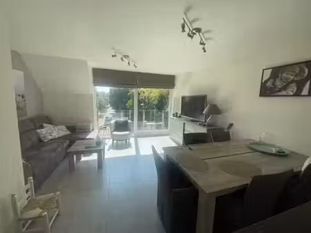 charmant appartement d'une chambre avec grenier supplémen...