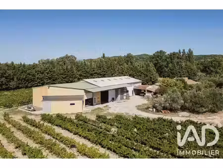 vente local commercial 800 m²