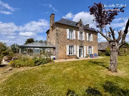 maison de maître – plus de 210 m² habitables – évran