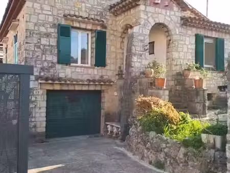 location maison 5 pièces 106 m² à le cannet (06110)  2 100 €