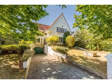 prox. pl. dumon - villa de charme sur 4 ares 50