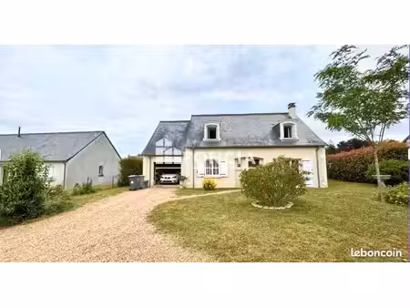 pavillon traditionnel dans lotissement calme