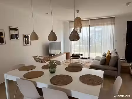 a louer villa meublée - mèze