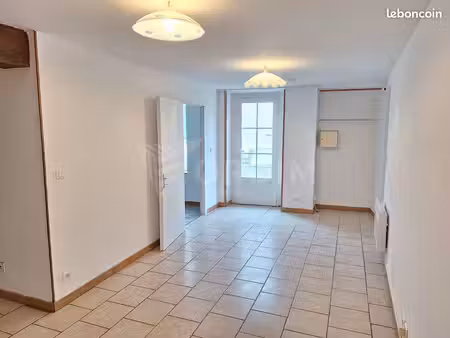 appartement 3 pièces 46 m²