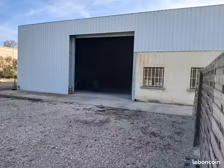location local 250m2