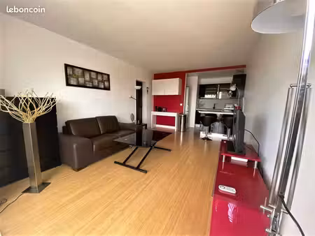 47m² meublé neuf lumineux balcon chauffage inclus