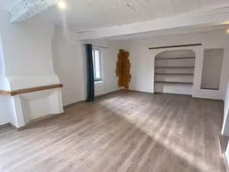 location appartement 3 pièces à flayosc (83780) : à louer 3 pièces / 62m² flayosc