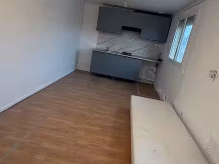 studio meublé 18 m² – persan – 640 charges comprises