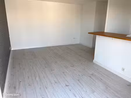 appt t2 49m2- residence beausoleil