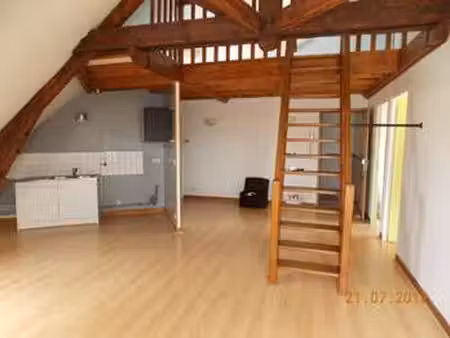 location appartement 3 pièces à saint-quentin (02100) : à louer 3 pièces / 100m² saint-que
