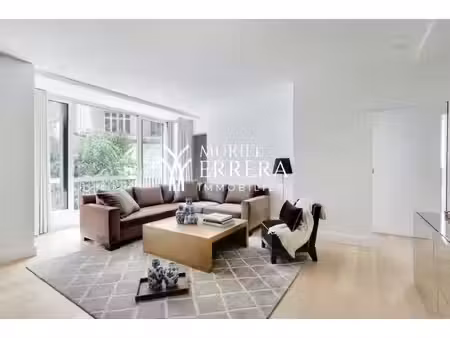 appartement de luxe à louer dans le quartier triangle d'or