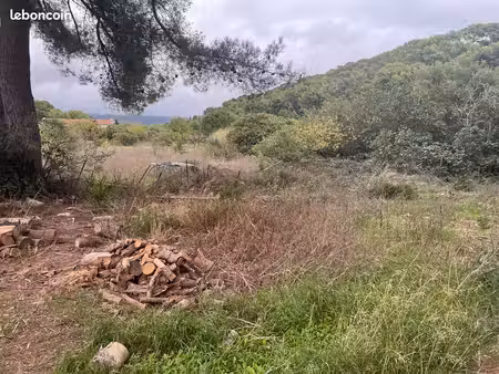 beau terrain 1400m2