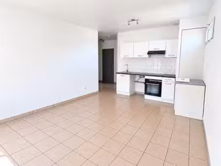 bel appartement t2 vitrolles