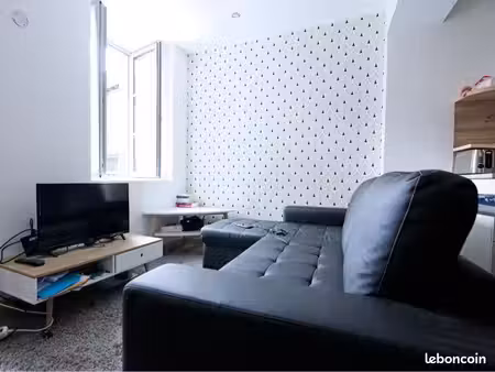 magnifique studio meublé avec terrasse