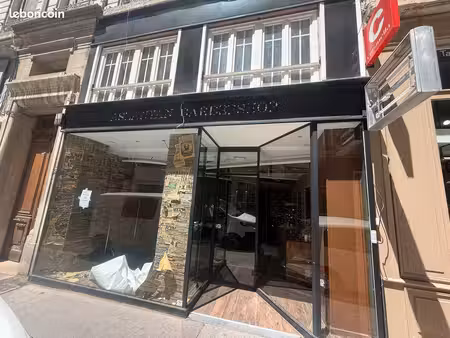mur locaux commerciaux