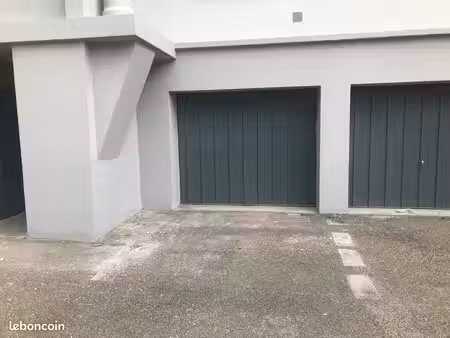 garage/box