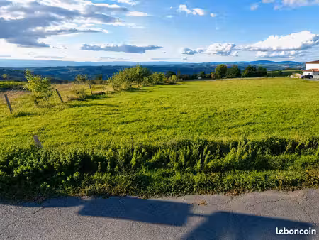 terrain 493 m2 idéalement situé à aveize avec vue sur la vallée de la brévenne