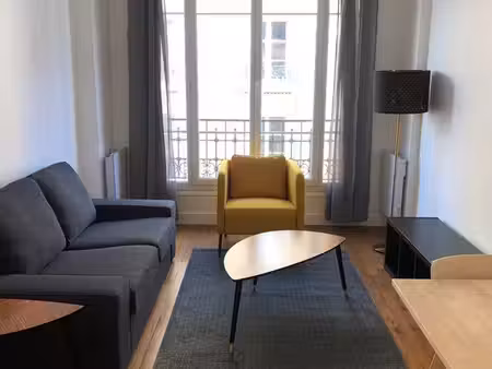 appartement 2 pièces - 37 m2- meublé - 75016 sud - etage 4