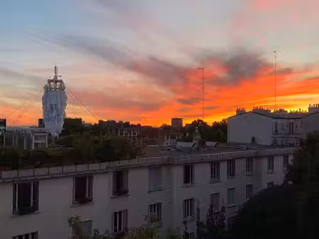 studio entièrement rénové avec coin nuit séparé et cuisine indépendante - mouzaïa / buttes