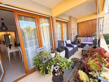 appartement 3 pièces 66 m²