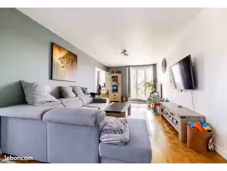 appartement t4 - vue dégagée avec ravalement énergétique