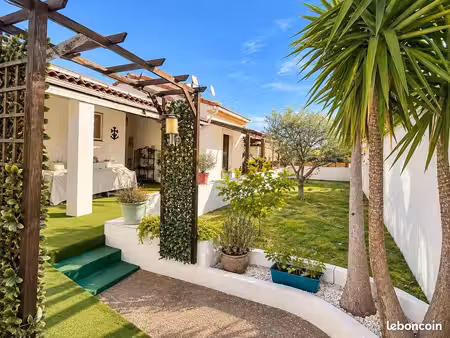 villa 4 pièces 100 m²