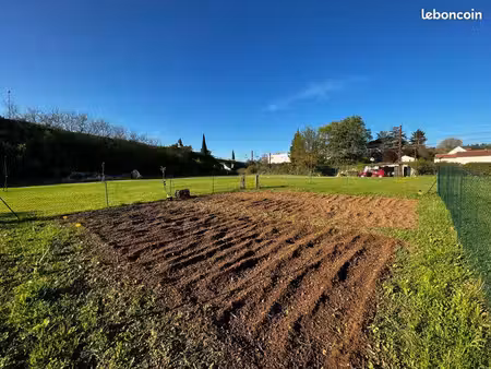 terrain de loisirs 3 700 m² avec 60 m de berge sur le lot – ancien maraîcher  cabane  mise