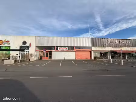 local commercial 380 m2