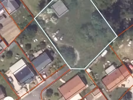 terrain 1777m2