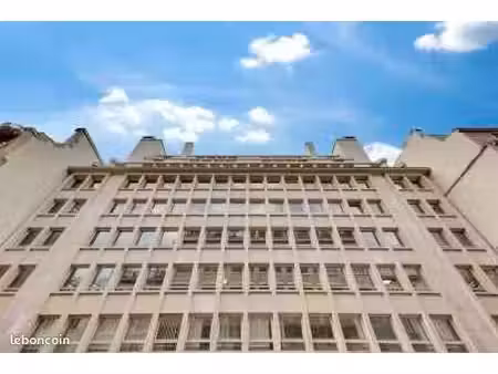 bureaux 218 m²