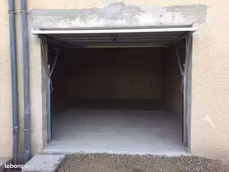 box de stockage - garage - garde-meuble - 32m² - accès 24h/24 – mende