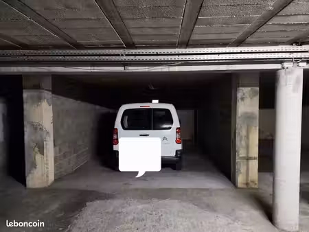 box/parking ouvert