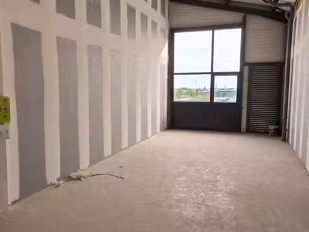 bureaux/ateliers 45 m² aménagés angers ouest terra botanica