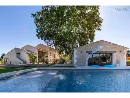 mas 10 pièces 360 m²