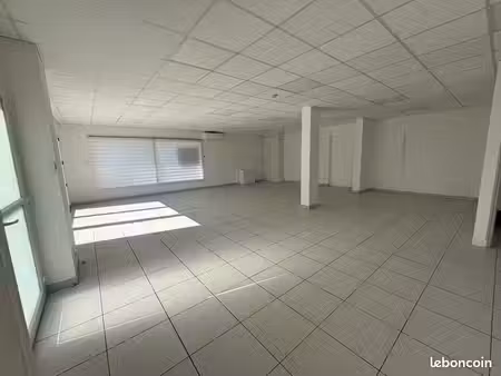 local commercial 86m2