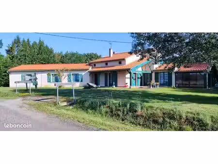maison individuelle de 220 m² située en campagne