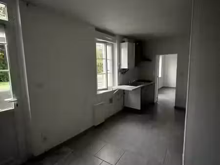 apparemment plein pied face à la loire
