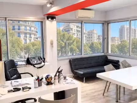 bureau meublé privé - 241 av du prado à marseille